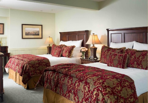 Grand Harbor Inn image 13