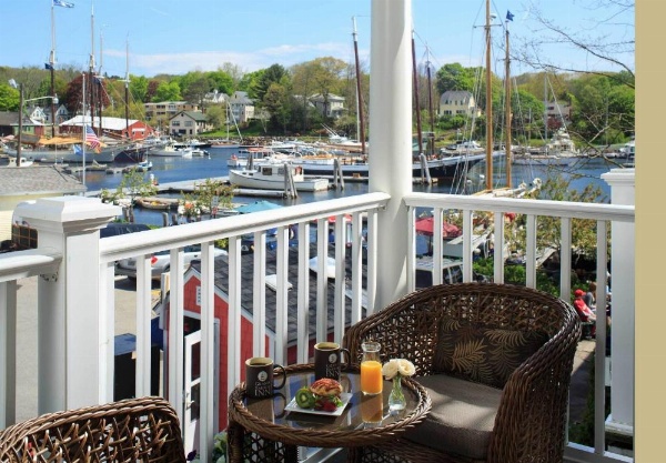 Grand Harbor Inn image 20