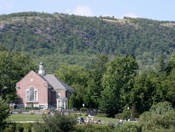 Grand Harbor Inn image 22