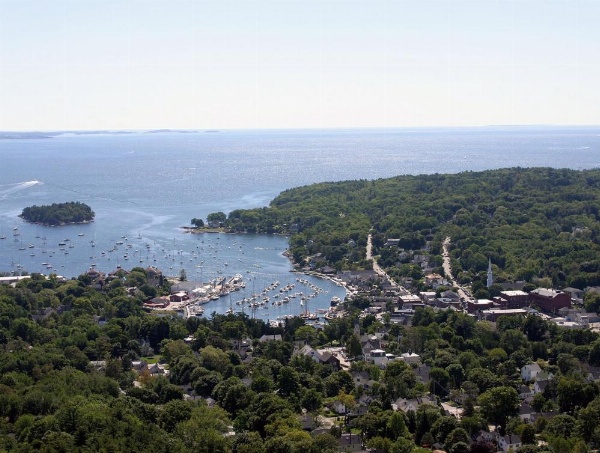 Grand Harbor Inn image 25