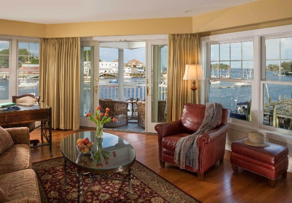 Grand Harbor Inn image 5